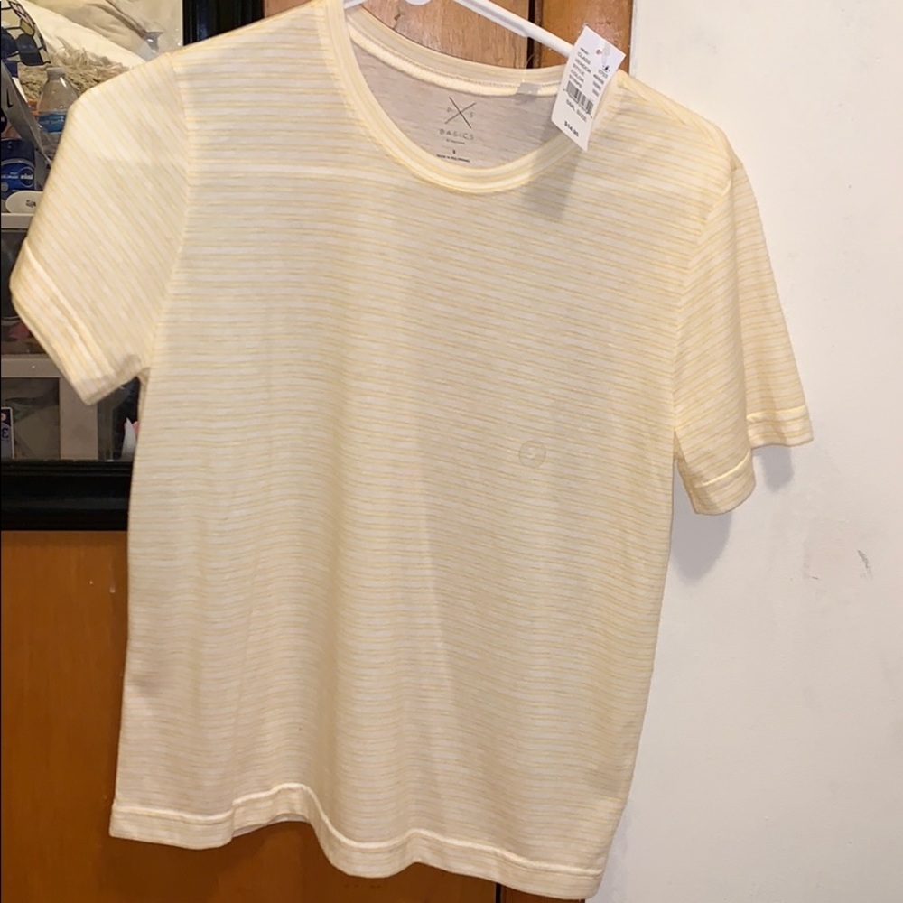 Yellow crop top t shirt